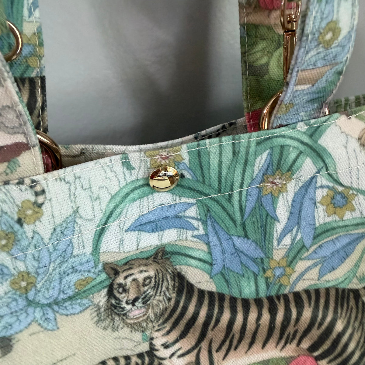 The Crossbody Tote Bag - Canvas Gucci Tiger – Beauty Bird Vintage