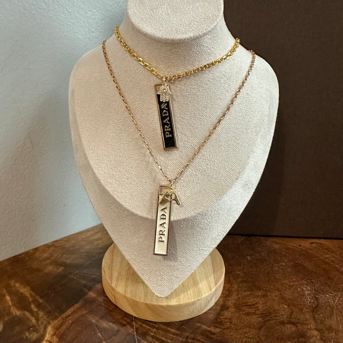 E89BA555-5D6F-4678-B1F4-