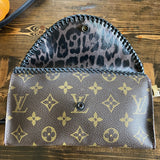 The Junco - Vintage Monogram in Black Crossbody Bag