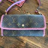 The Junco Wallet Crossbody - Vintage Monogram in Pink