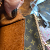 The Junco Wallet Crossbody - Vintage Monogram with Heart Chain