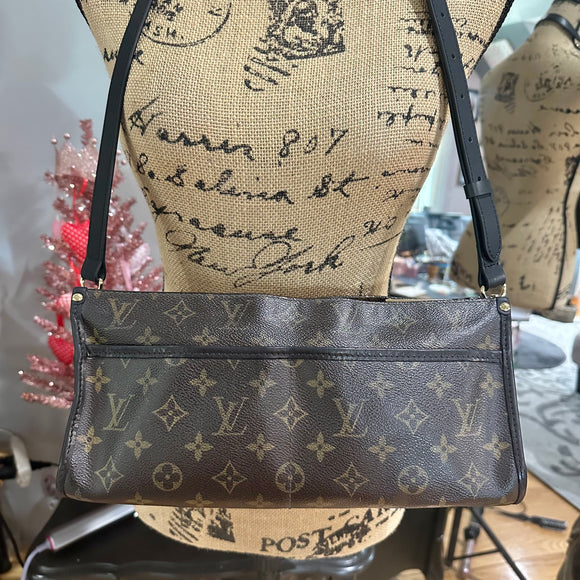 The East/West Crossbody - Vintage Monogram in Black
