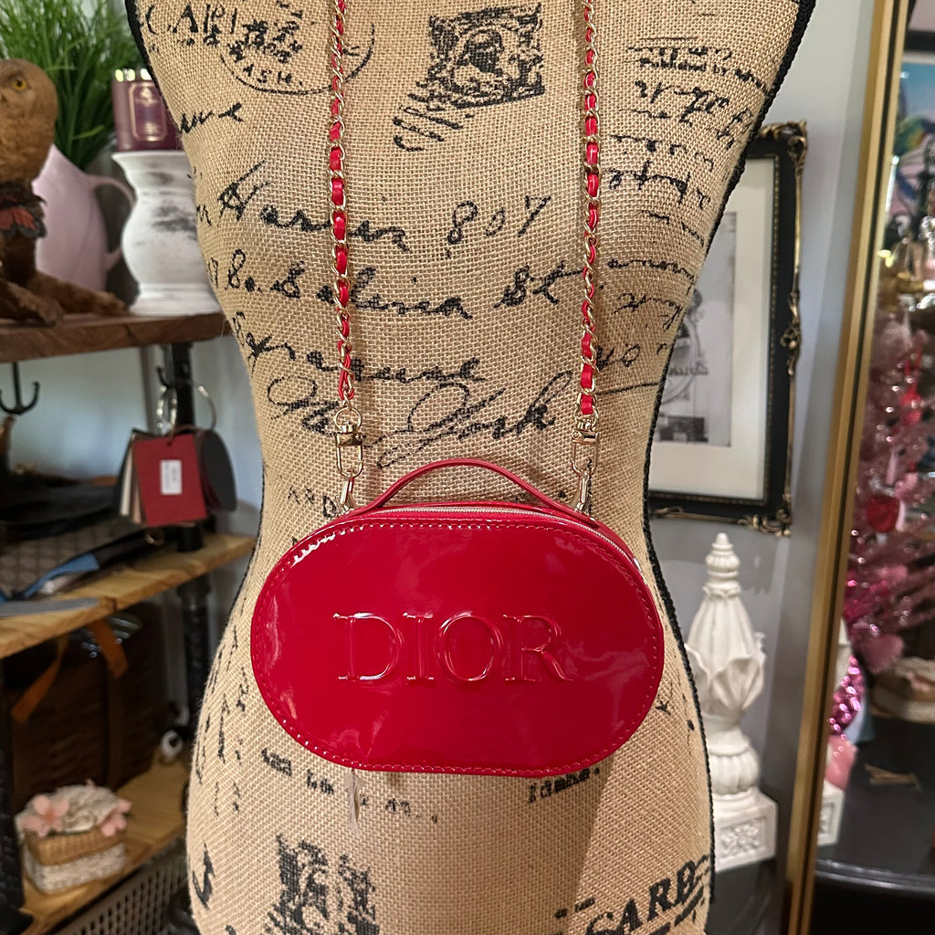 The Junco Crossbody Bag - Oval Dior in Red