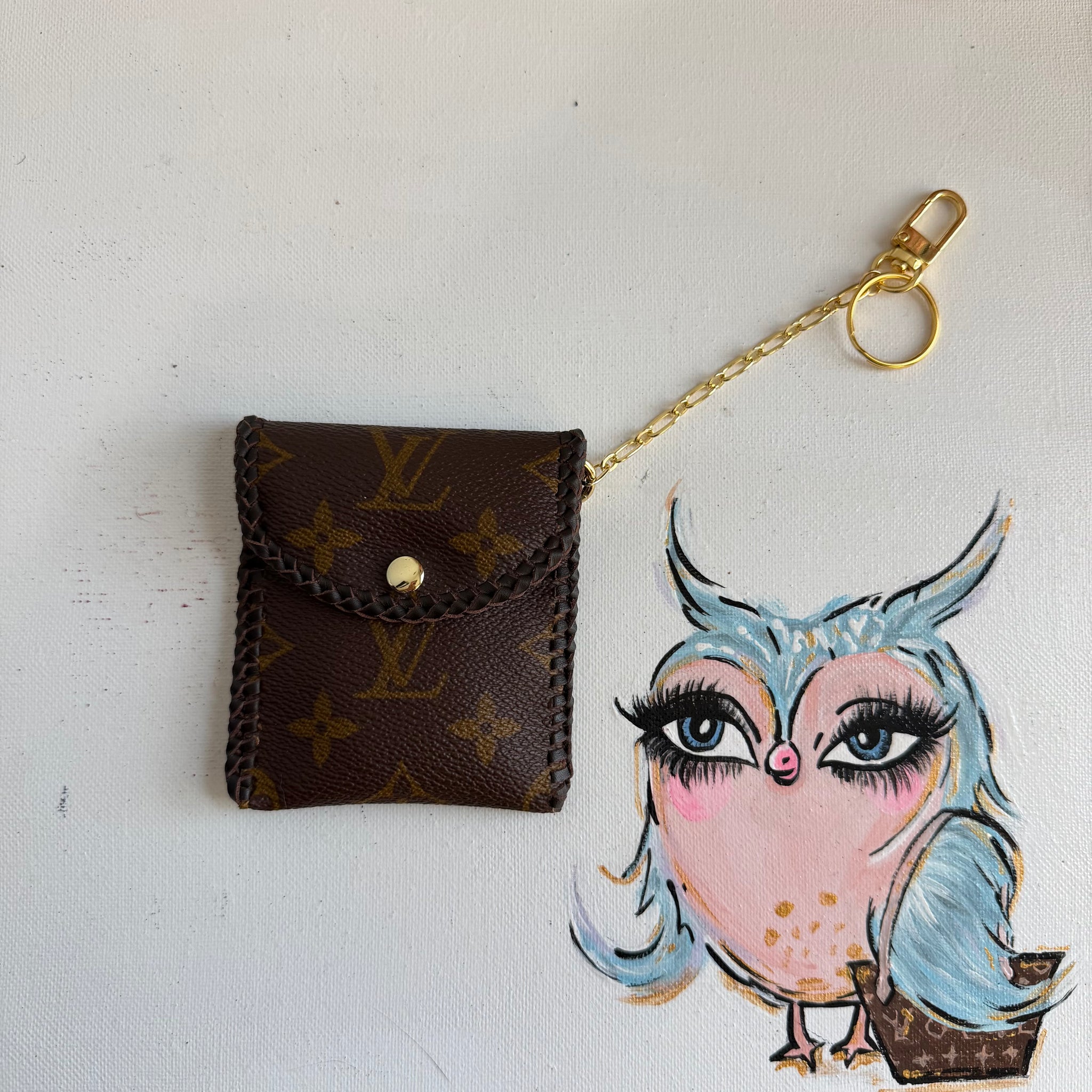 Upcycled / Repurposed Louis Vuitton – Beauty Bird Vintage Brown and White Houndstooth Pouch w Upcycled Louis Vuitton Patch main image 0
