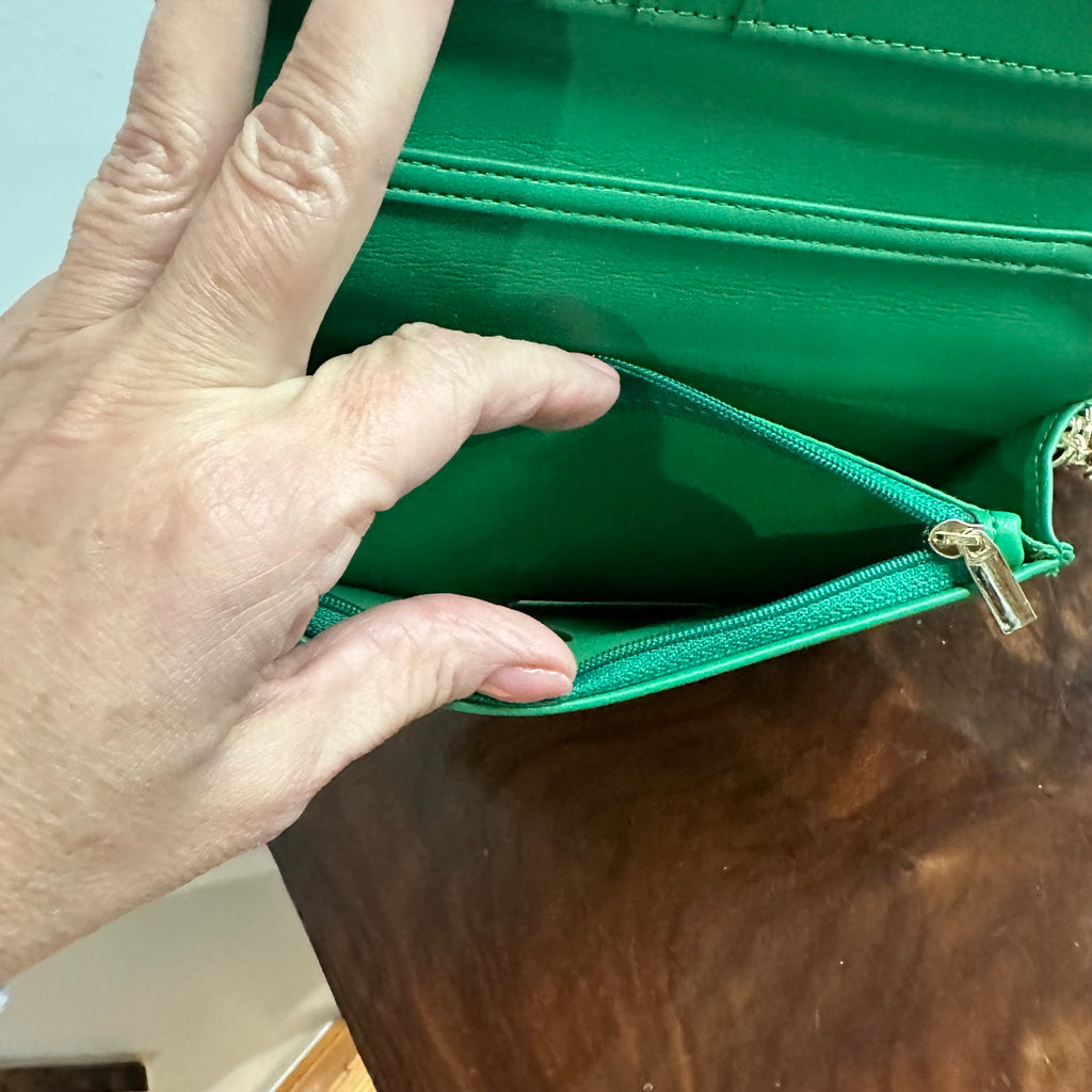 Button Bag - Spring Green Phone Crossbody with Gucci Bee Button