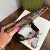 The Swan Messenger - Vintage Imprime Gucci in Brown