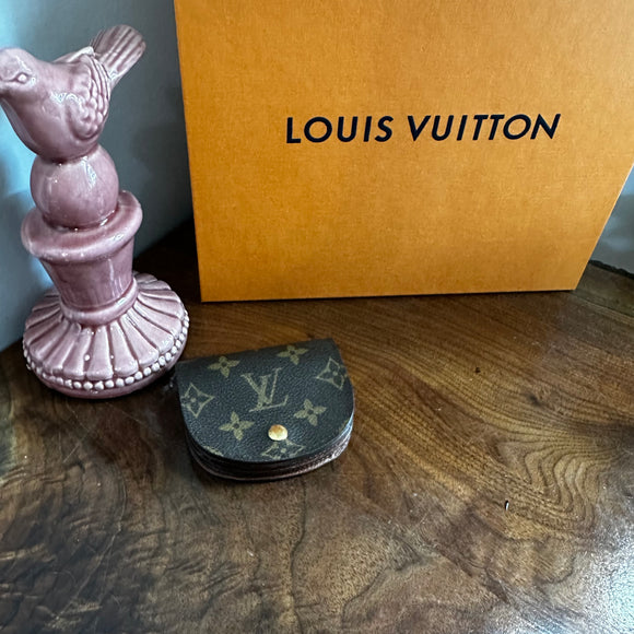 Louis Vuitton Monogram Canvas Porte Monnaie Gousset Coin Purse
