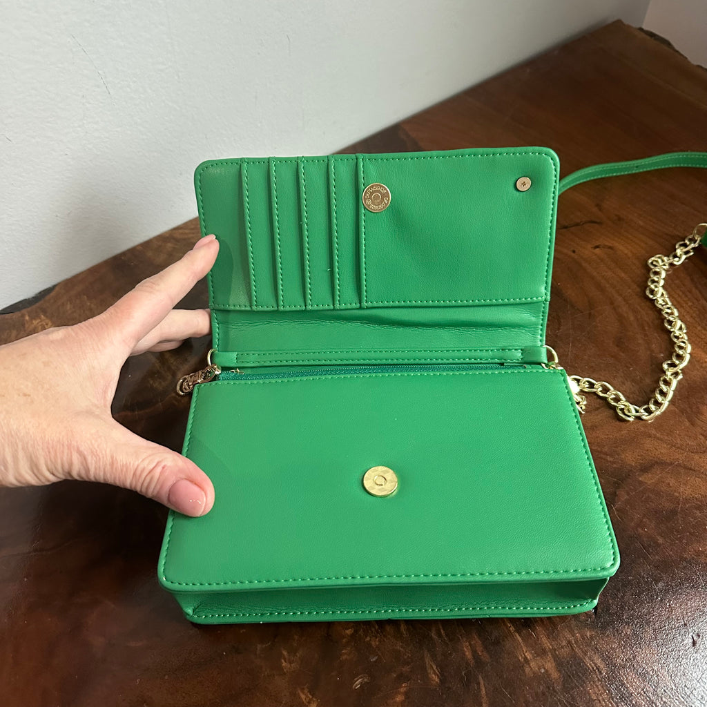 Button Bag - Spring Green Phone Crossbody with Gucci Bee Button