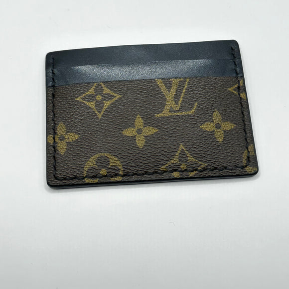 (DISCOUNTED) The Cardinal 4-Card Holder/Wallet - LV Monogram Double Sided
