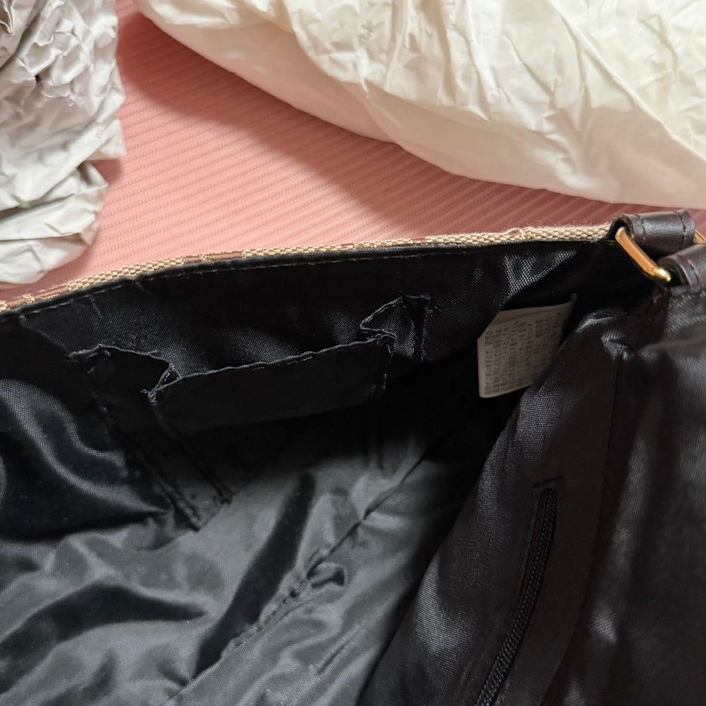 The Junco Shoulder Bag - Diana Valentino in Brown