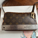 The Junco Crossbody - Vintage Monogram in Tan