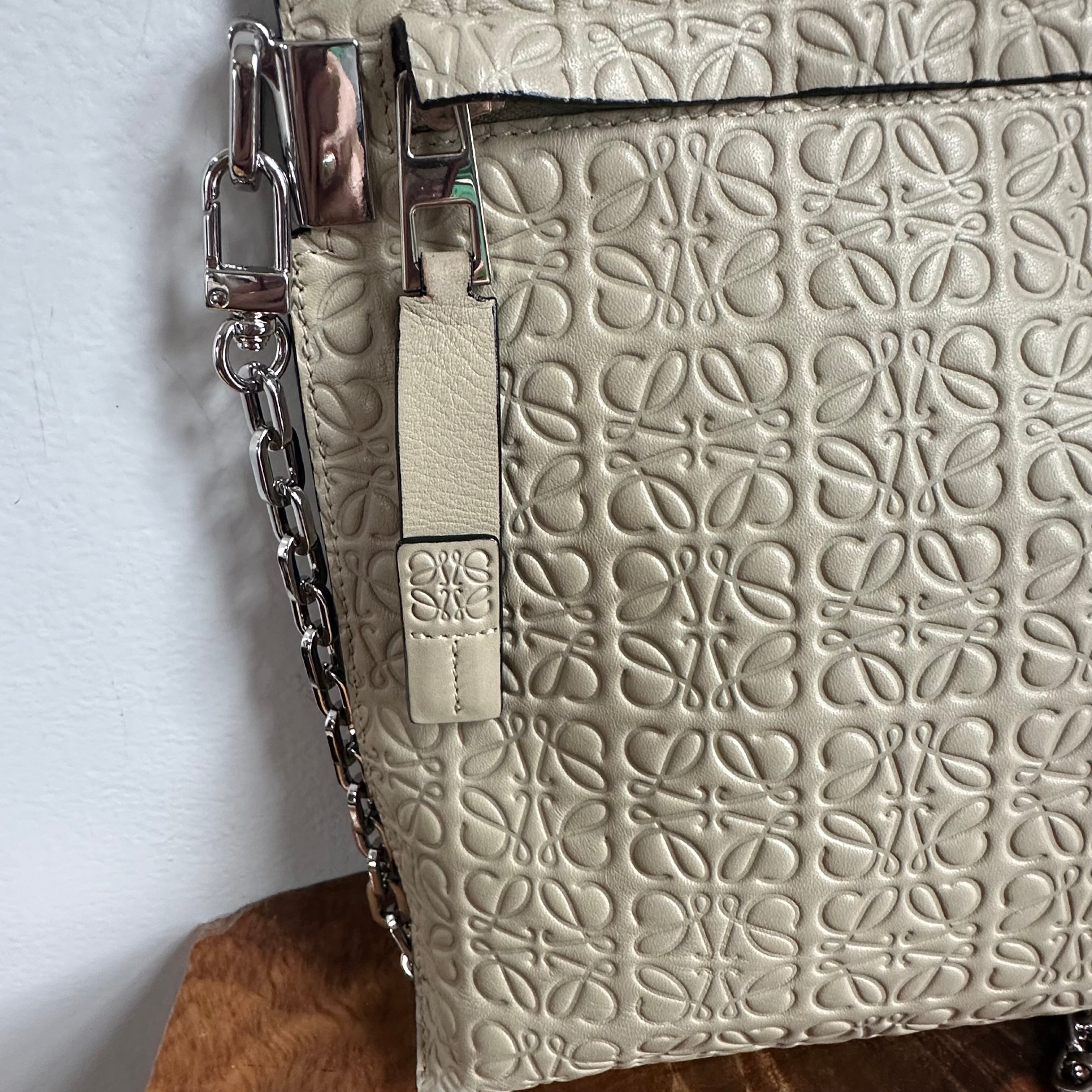 The Junco Crossbody - Vintage Loewe Anagram Beige