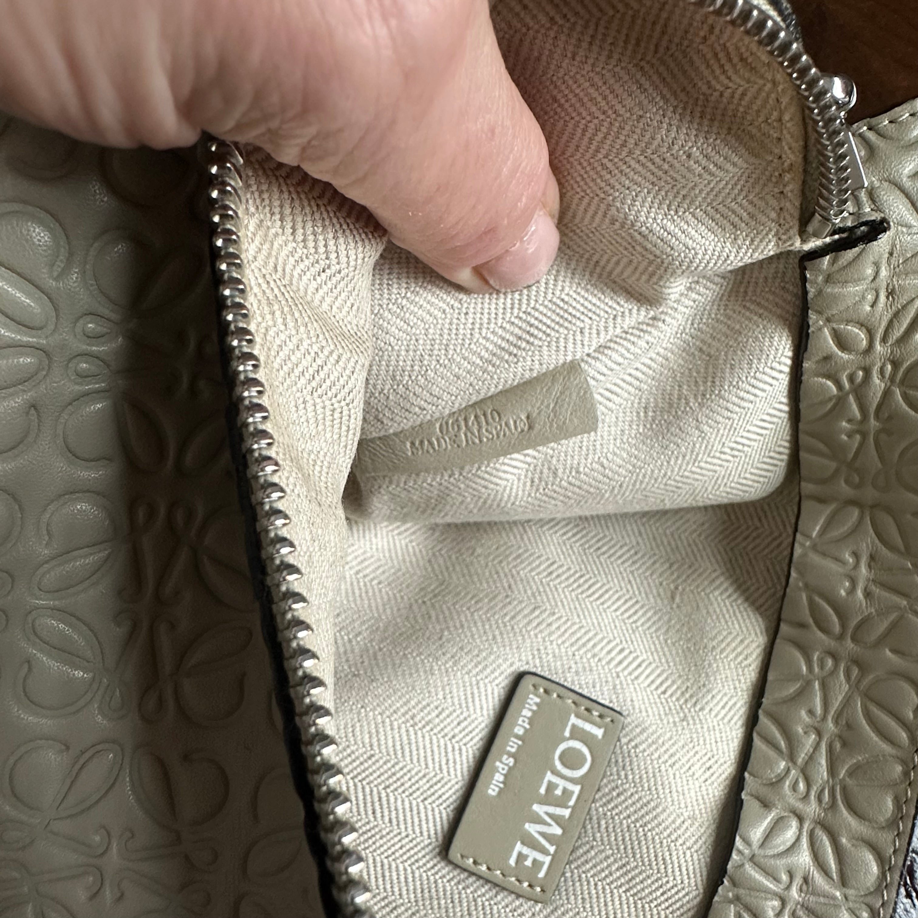 The Junco Crossbody - Vintage Loewe Anagram Beige