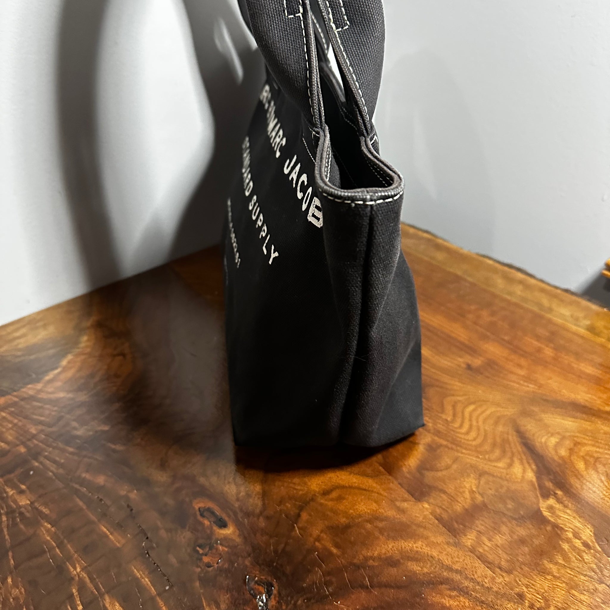 Marc by Marc Jacobs Standard Supply Small Tote in Black – Beauty
