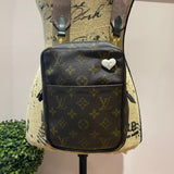 The Junco Crossbody - Vintage Monogram in Brown
