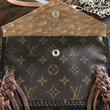 The Fringed Wren - Cognac Vintage Wristlet/Crossbody/Clutch Bag