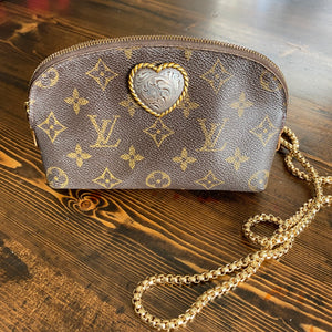 THE NEW LOUIS VUITTON COSMETIC POUCH GM UNBOXING, PERFECT DIY CROSSBODY &  SHOULDER BAG