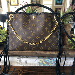 The Nuthatch - Vintage Monogram Black Crossbody